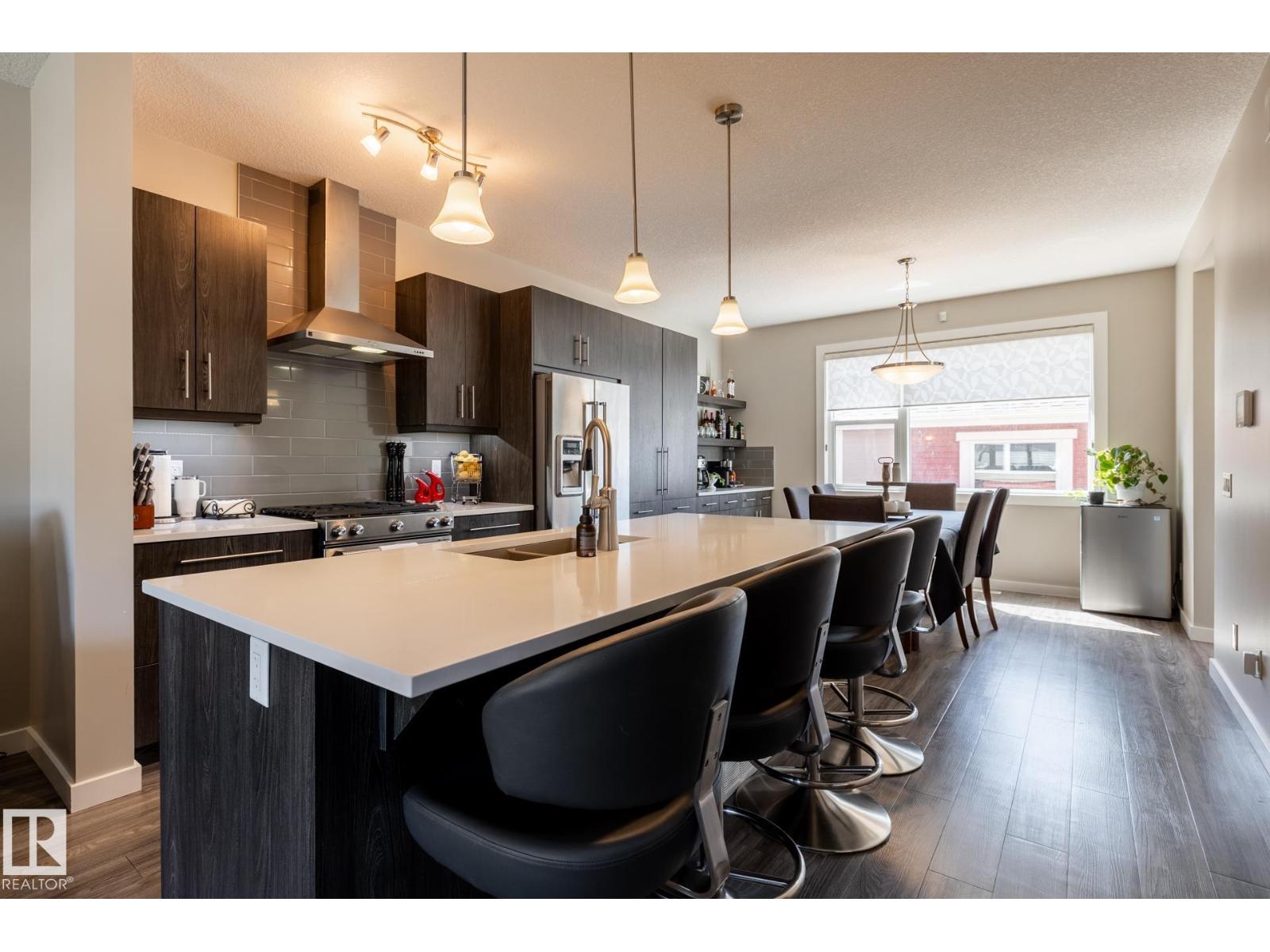 Photo 3 of 7403 Colonel Mewburn Rd Nw, Edmonton AB