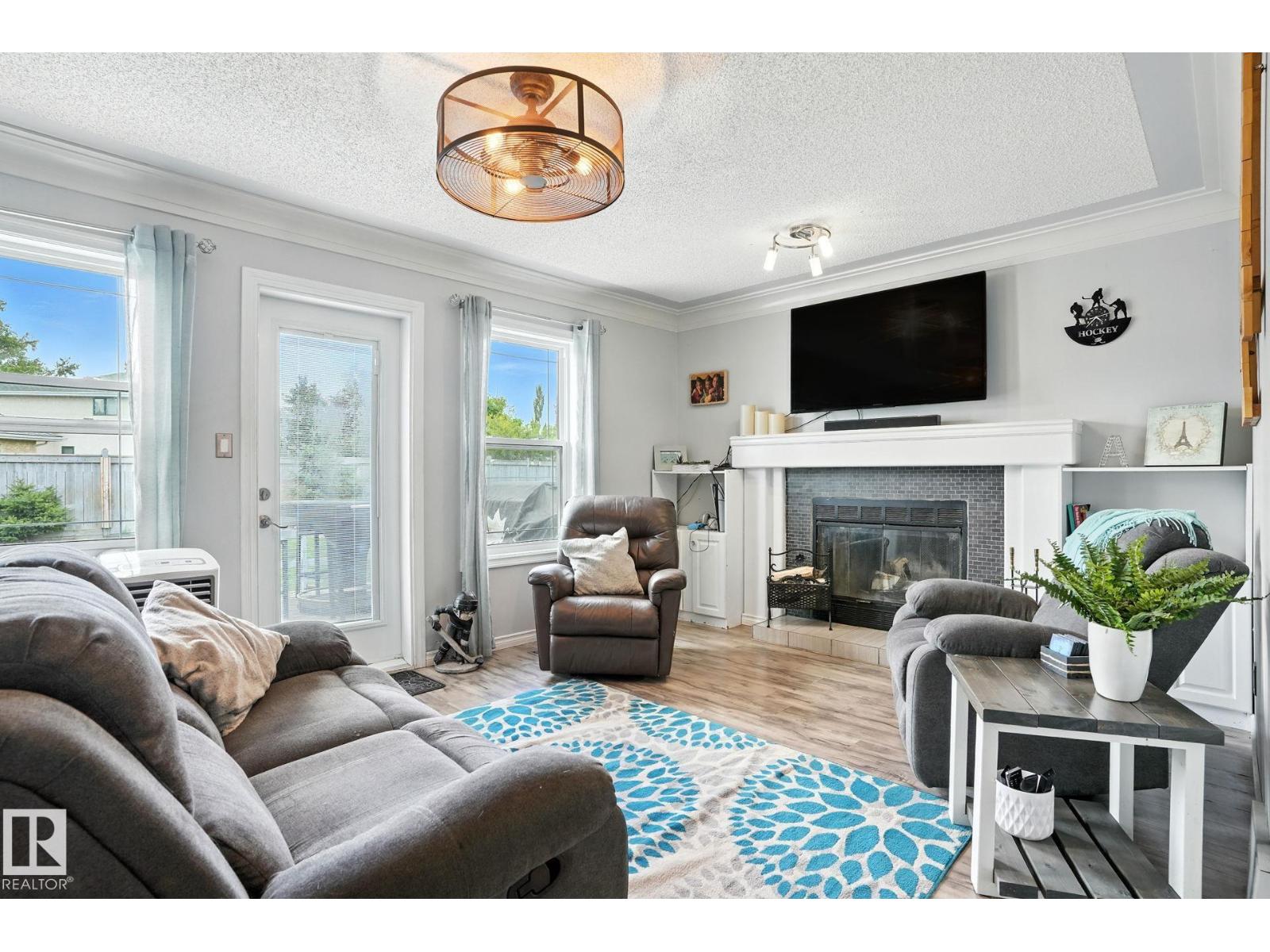 Photo 24 of 1031 James Cr Nw, Edmonton AB