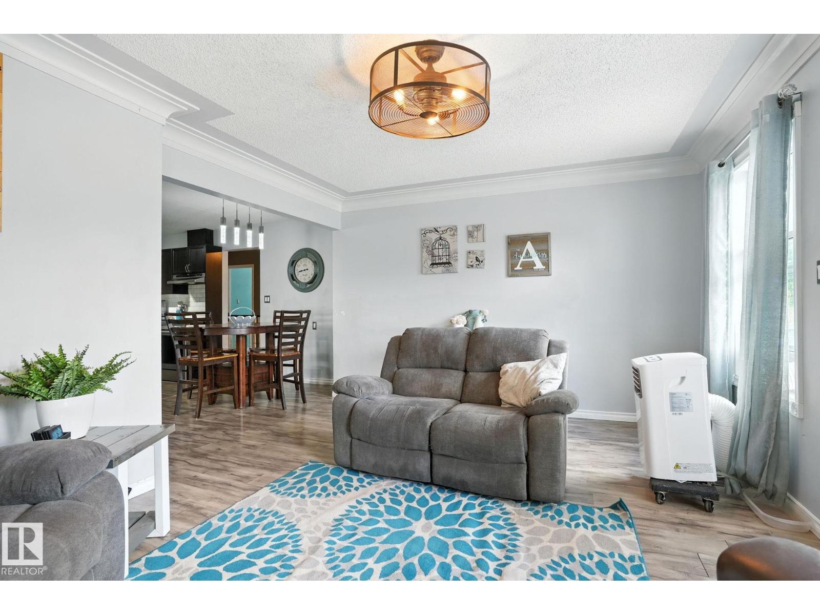 Photo 28 of 1031 James Cr Nw, Edmonton AB