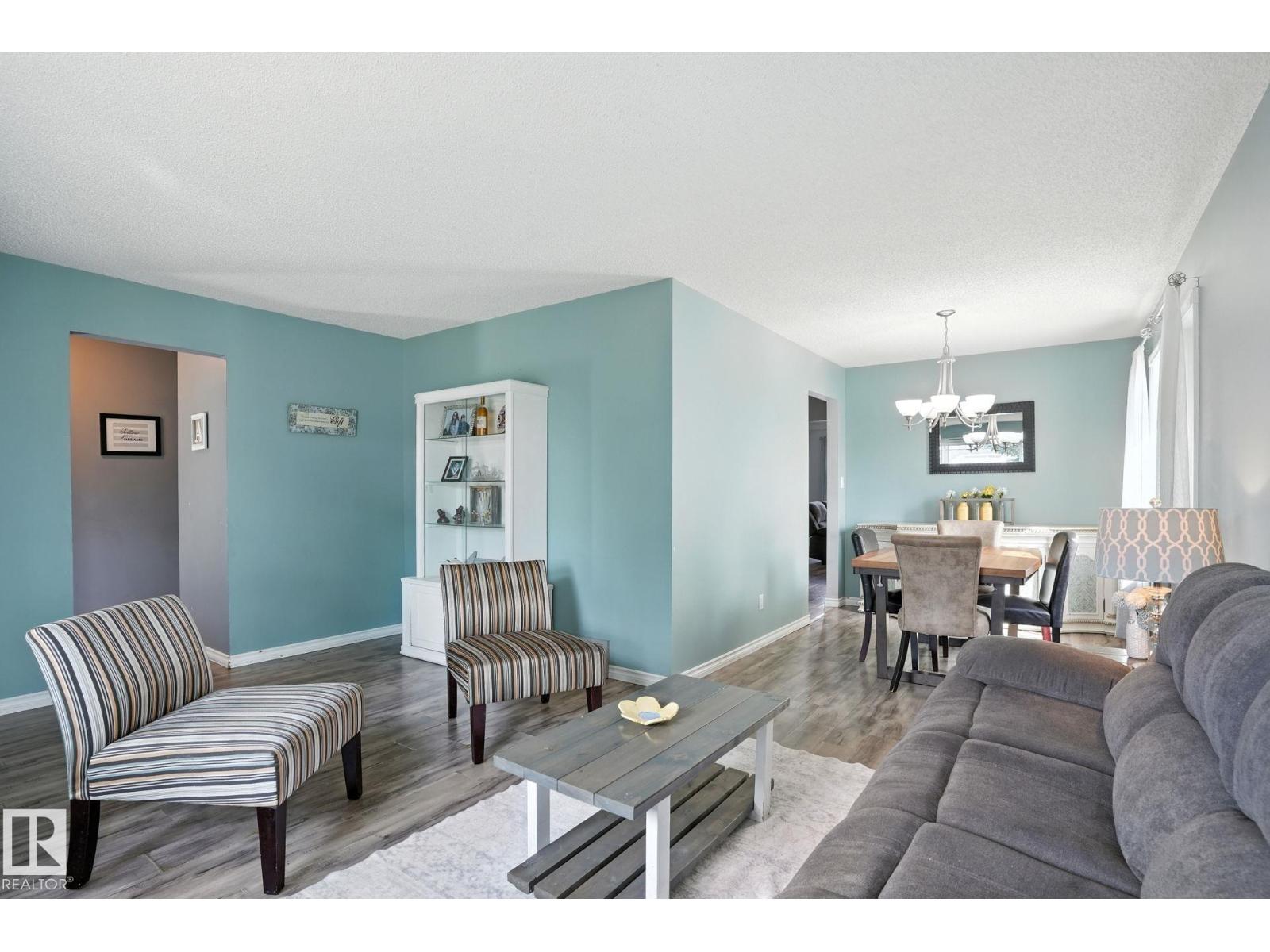 Photo 14 of 1031 James Cr Nw, Edmonton AB