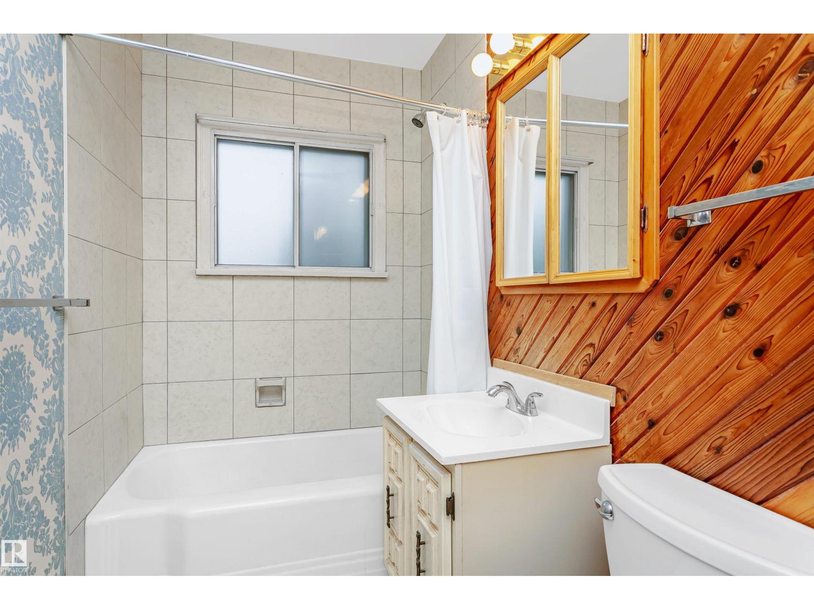 Photo 22 of 10525 134 St Nw, Edmonton AB