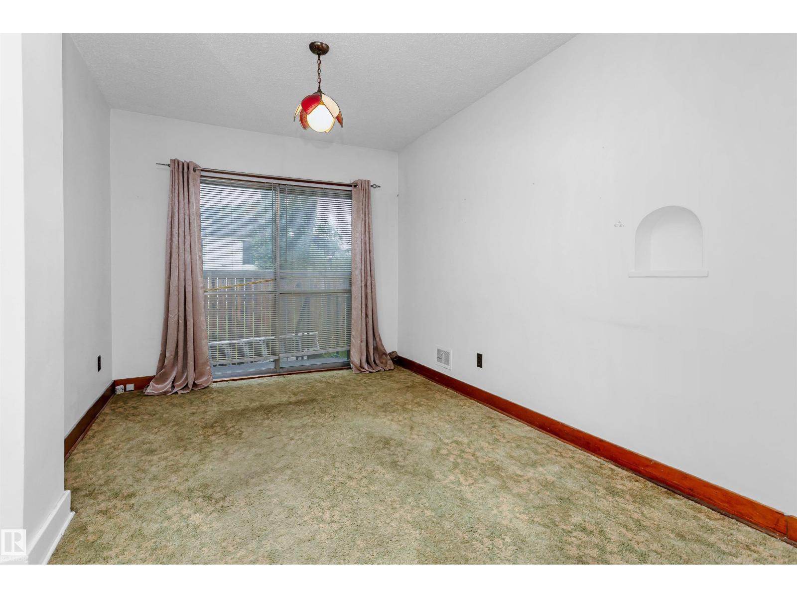 Photo 23 of 10525 134 St Nw, Edmonton AB