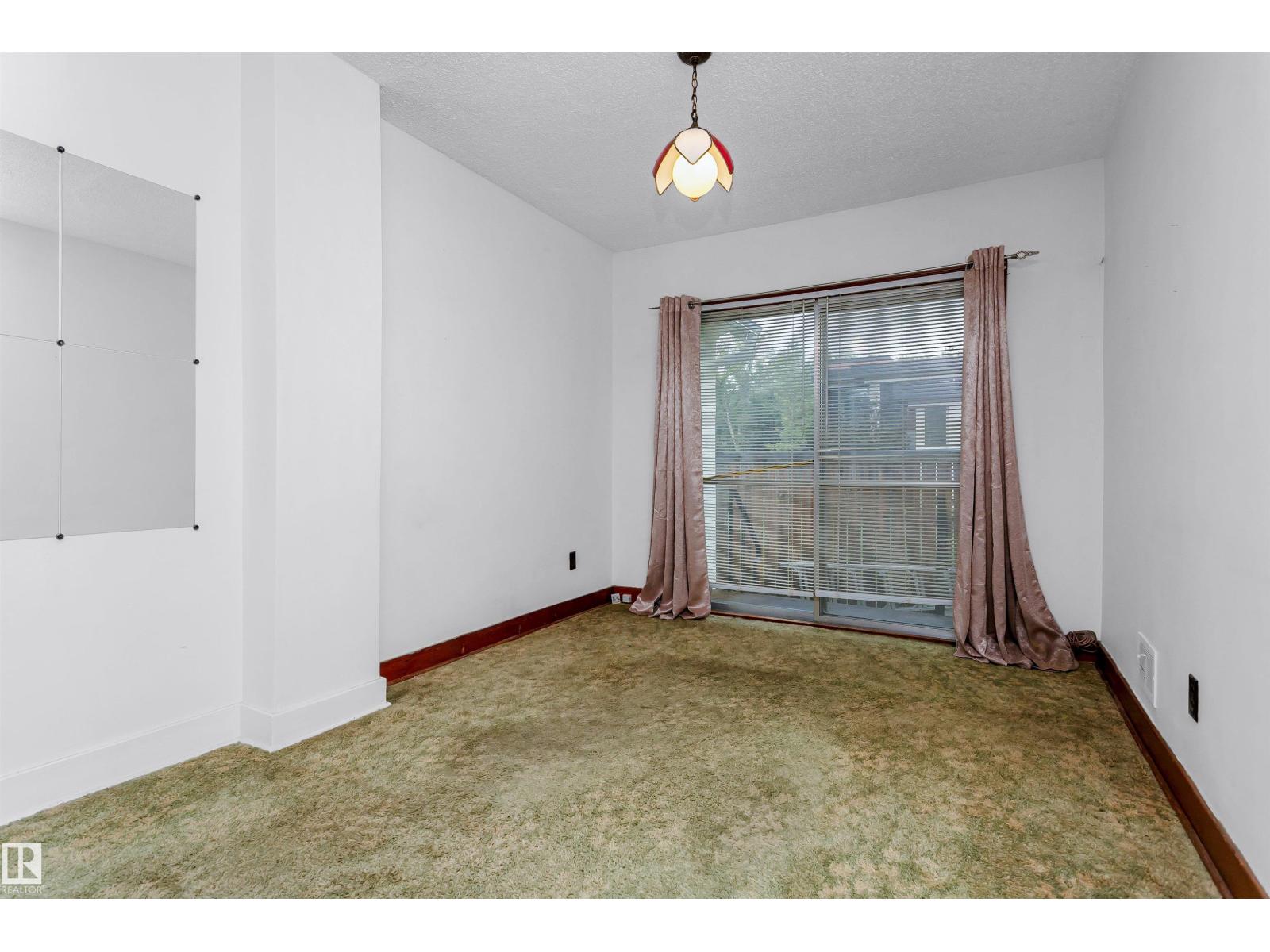 Photo 24 of 10525 134 St Nw, Edmonton AB