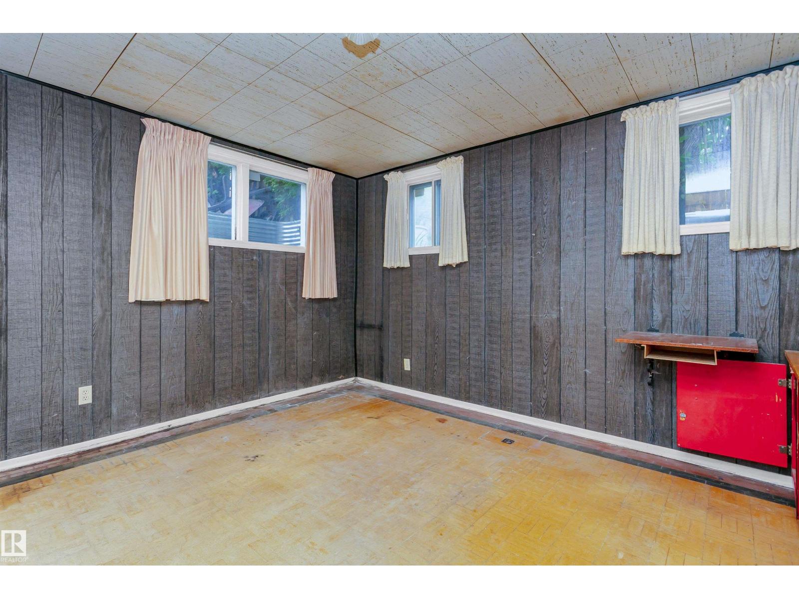 Photo 37 of 10525 134 St Nw, Edmonton AB