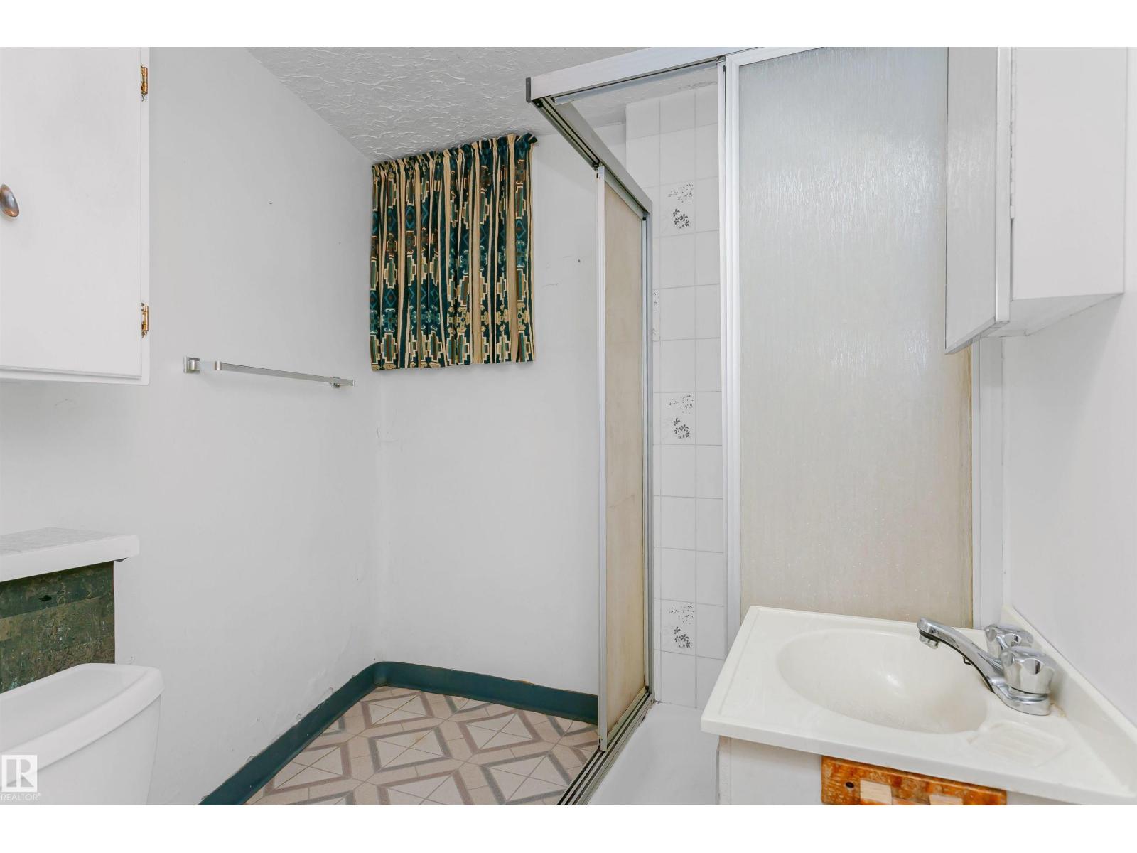 Photo 39 of 10525 134 St Nw, Edmonton AB