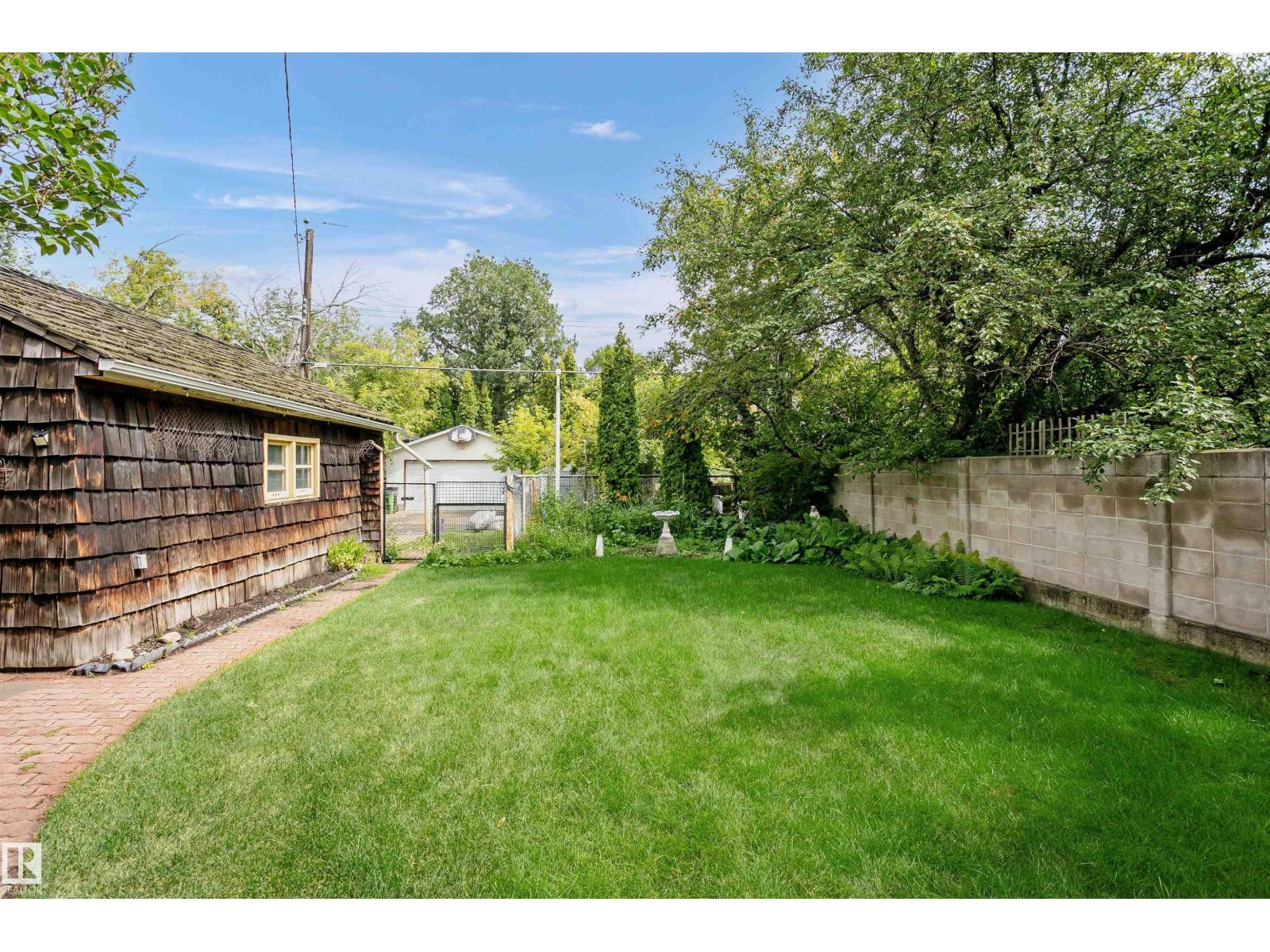 Photo 41 of 10525 134 St Nw, Edmonton AB