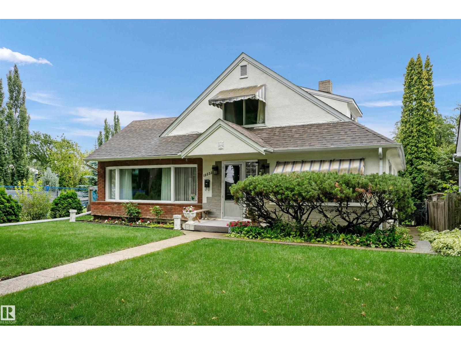 Photo 5 of 10525 134 St Nw, Edmonton AB