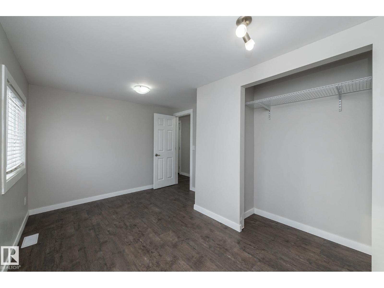 Photo 4 of 191 Lee Ridge Rd Nw, Edmonton AB