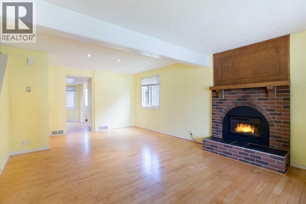 Single Family House for Sale in  Rivervalley Drive SE Riverbend Calgary 
