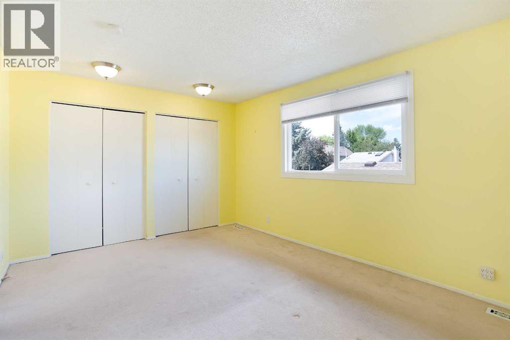Single Family House for Sale in  Rivervalley Drive SE Riverbend Calgary 