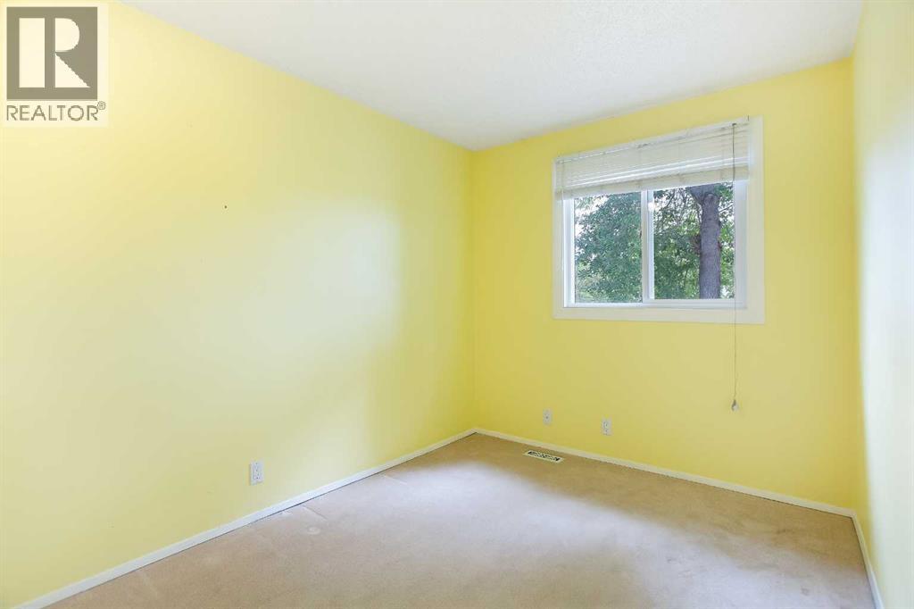 Single Family House for Sale in  Rivervalley Drive SE Riverbend Calgary 