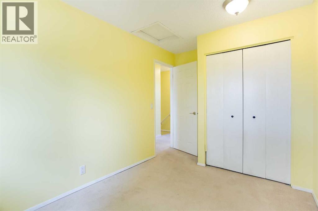 Single Family House for Sale in  Rivervalley Drive SE Riverbend Calgary 