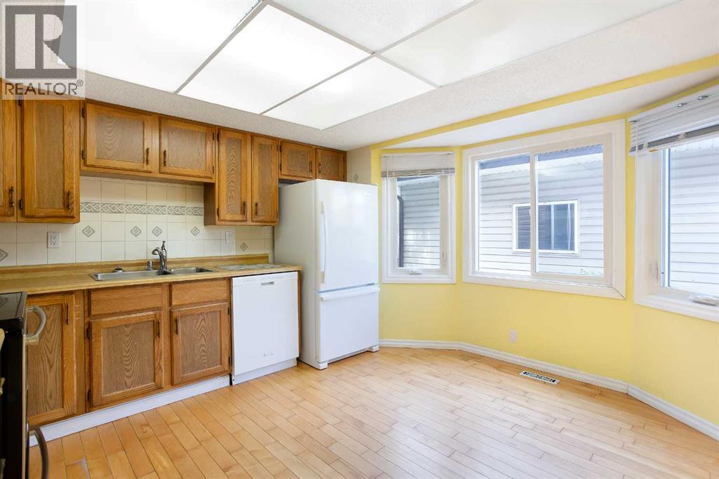 Single Family House for Sale in  Rivervalley Drive SE Riverbend Calgary 