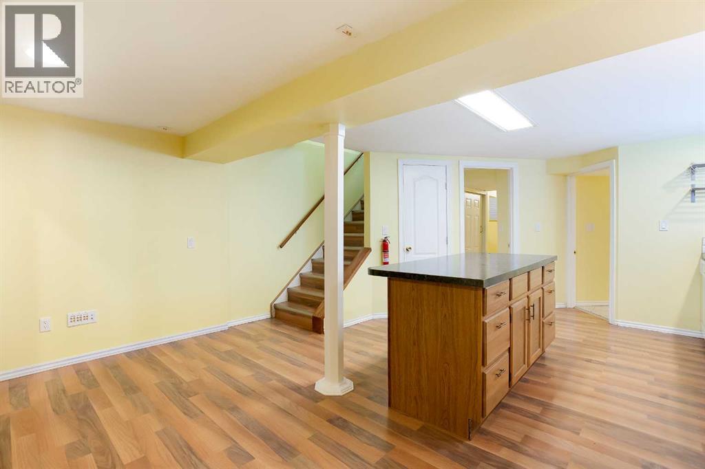Single Family House for Sale in  Rivervalley Drive SE Riverbend Calgary 