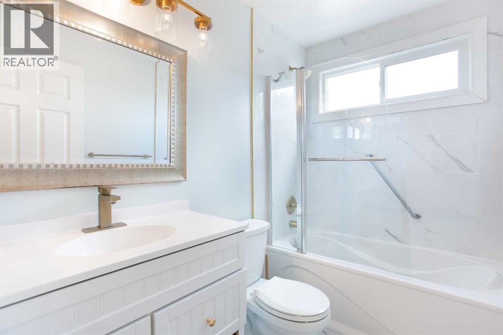 Single Family House for Sale in  Rivervalley Drive SE Riverbend Calgary 