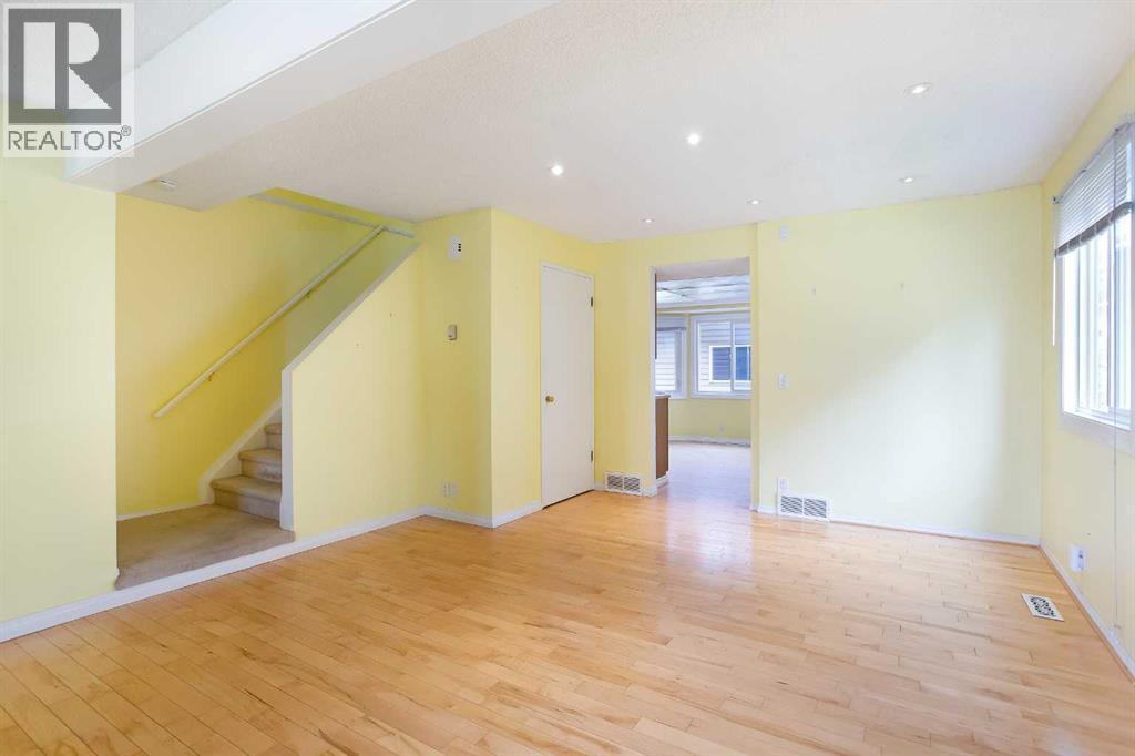 Single Family House for Sale in  Rivervalley Drive SE Riverbend Calgary 