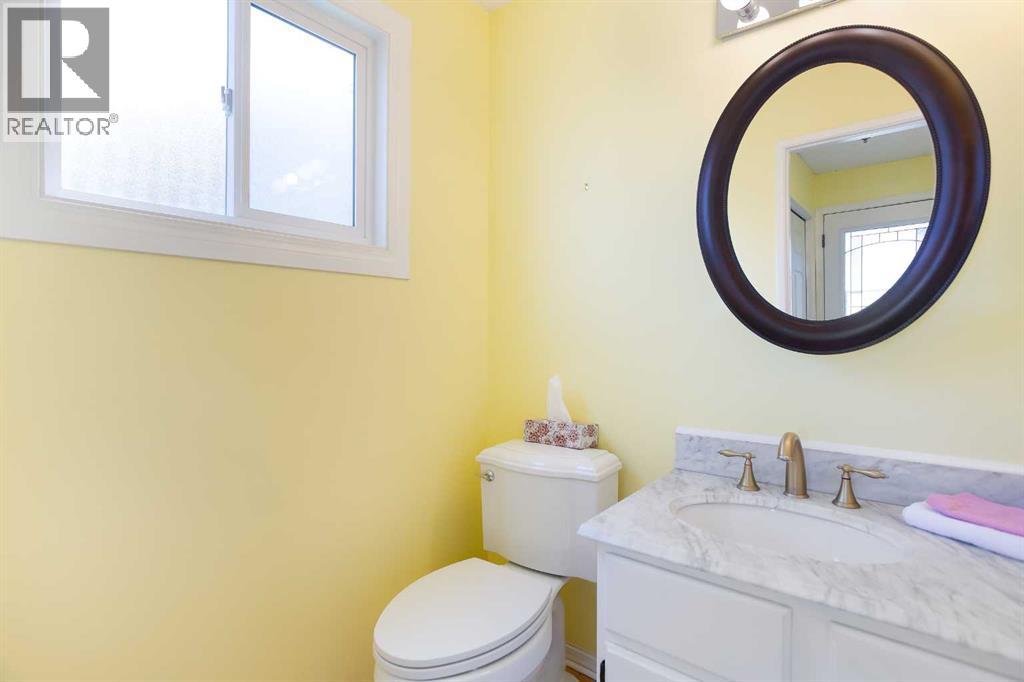 Single Family House for Sale in  Rivervalley Drive SE Riverbend Calgary 
