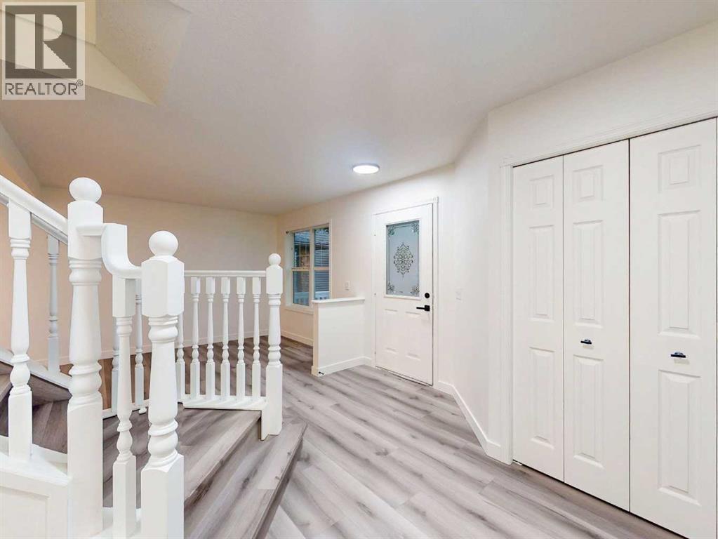 Photo 4 of 289 Canals Circle Sw, Airdrie AB