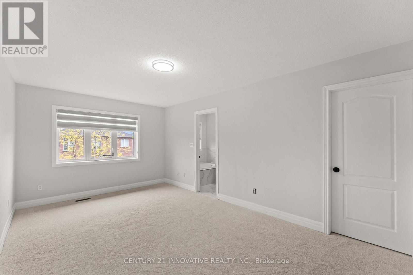Photo 19 of 2442 Felhaber Crescent, Oakville ON
