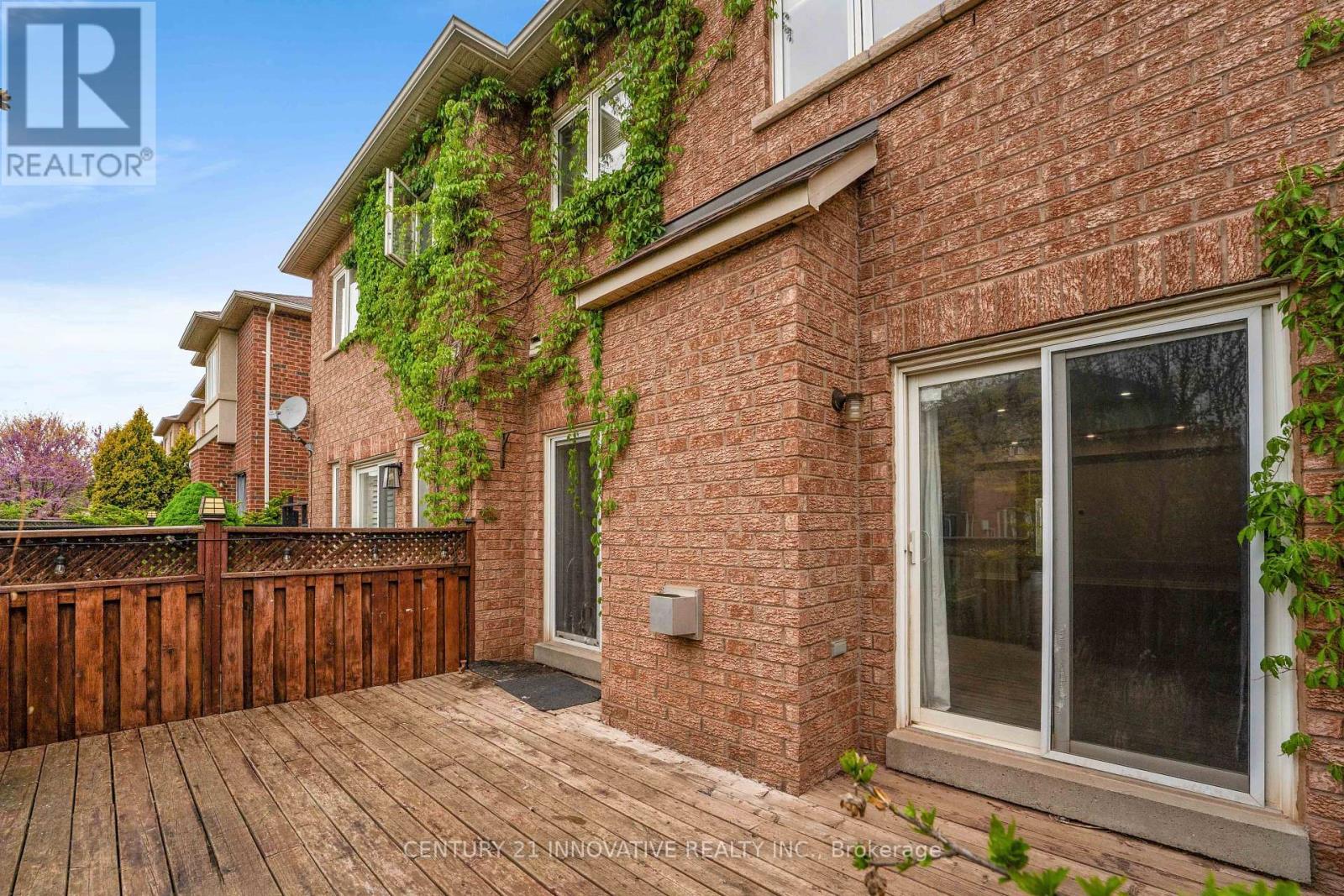Photo 40 of 2442 Felhaber Crescent, Oakville ON