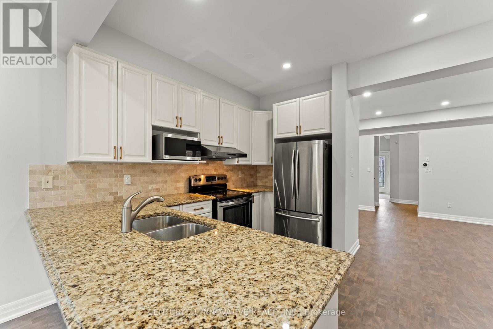 Photo 9 of 2442 Felhaber Crescent, Oakville ON