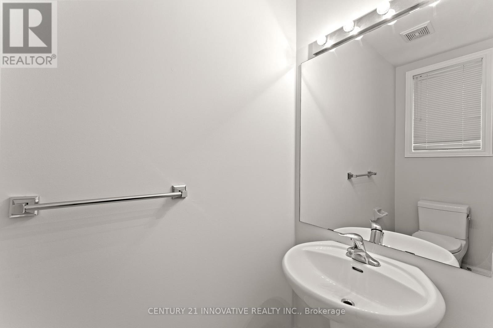 Photo 14 of 2442 Felhaber Crescent, Oakville ON