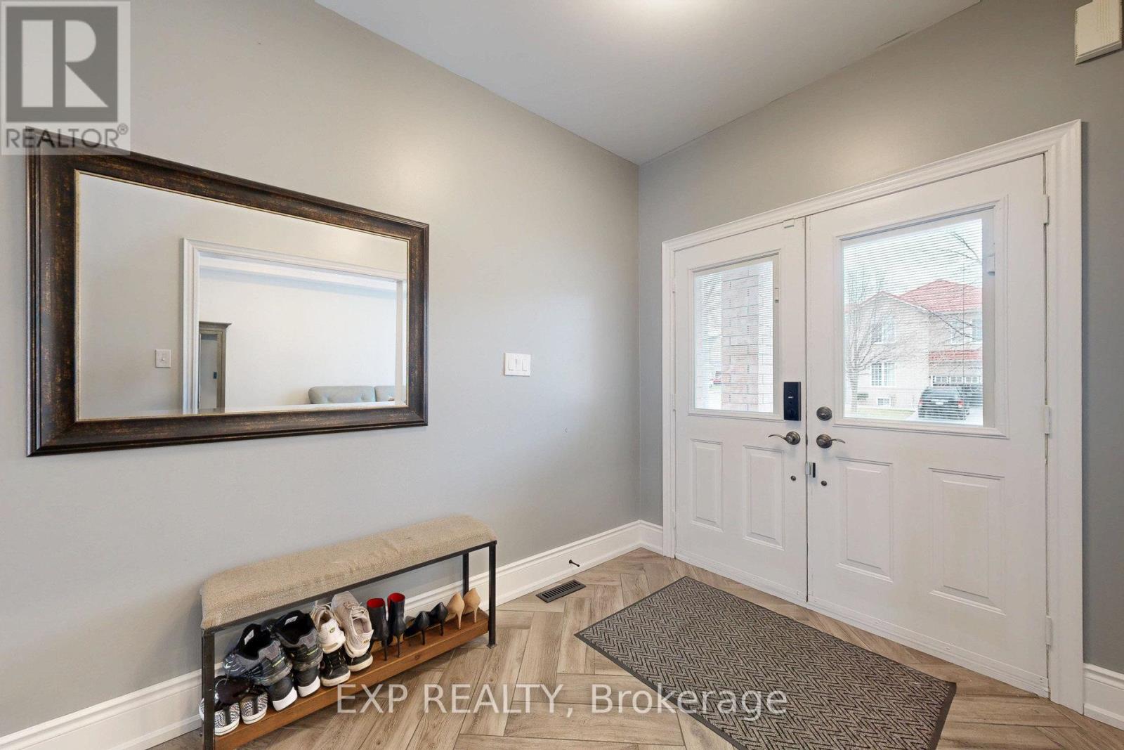 Photo 36 of 100 Dells Crescent, Brampton ON