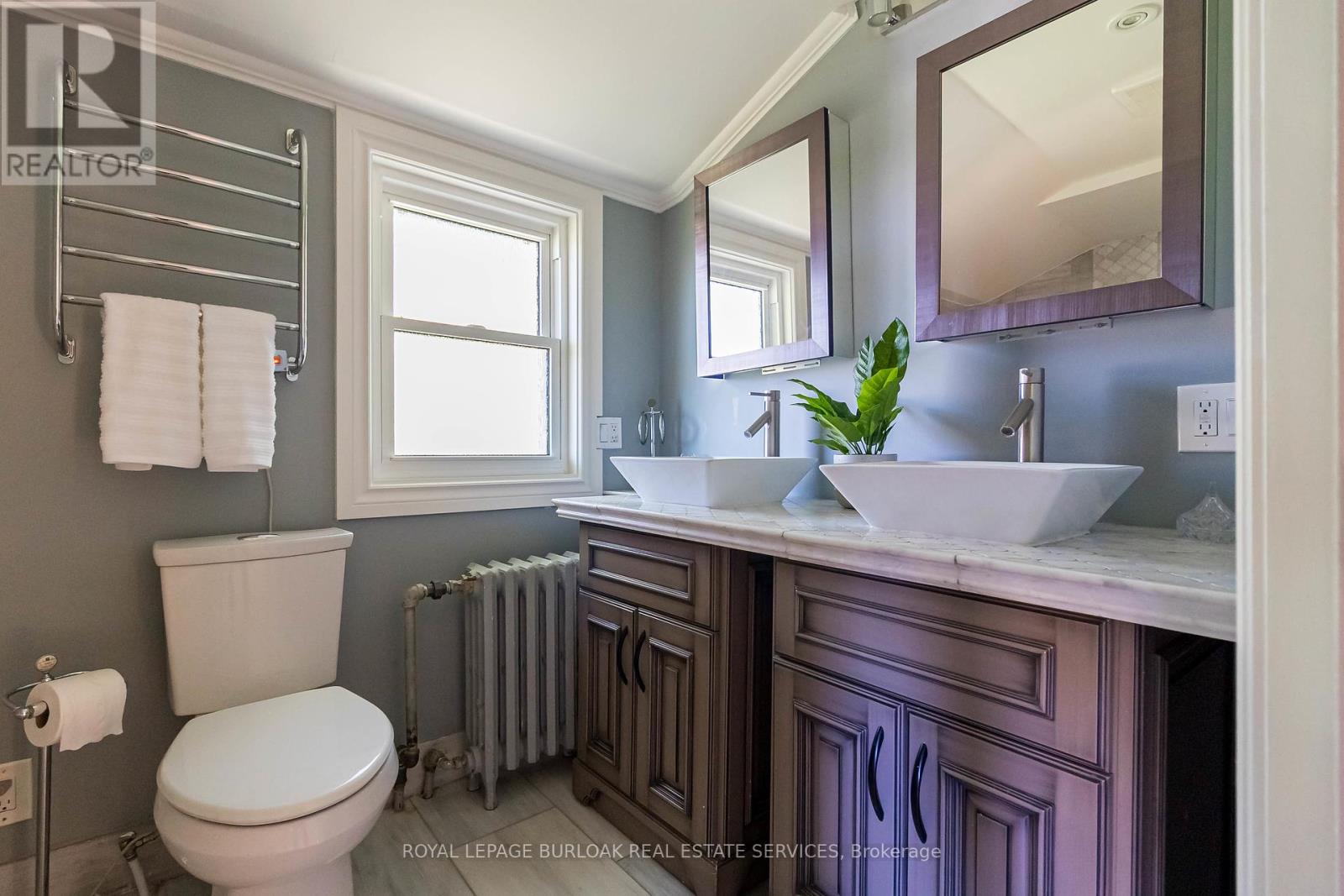 Photo 22 of 116 1st Street N, Hamilton ON