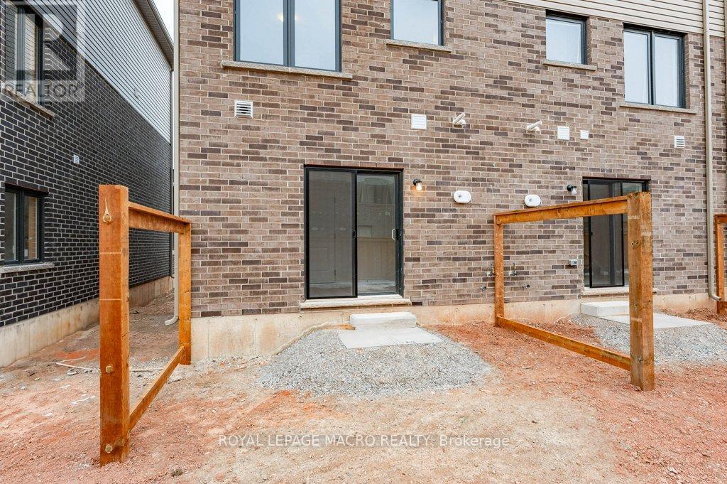 Photo 34 of 15 B Bingham Road, Hamilton ON