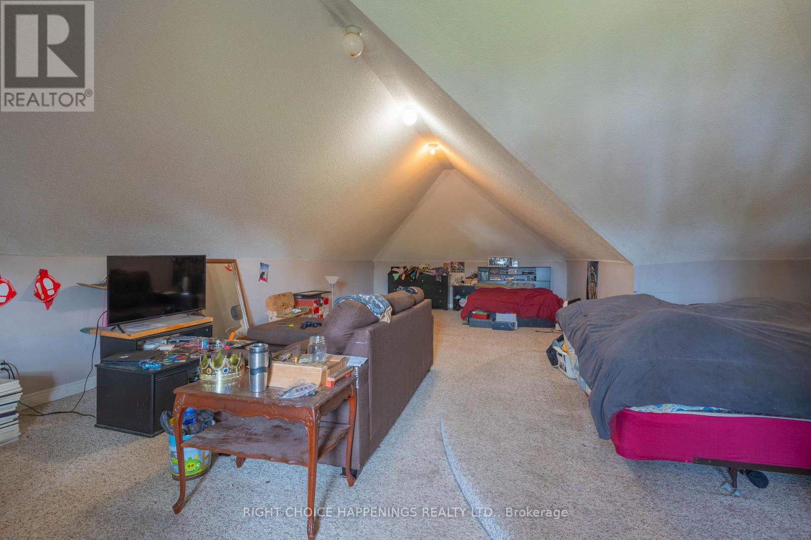 Photo 8 of 110 Alder Street W, Haldimand ON
