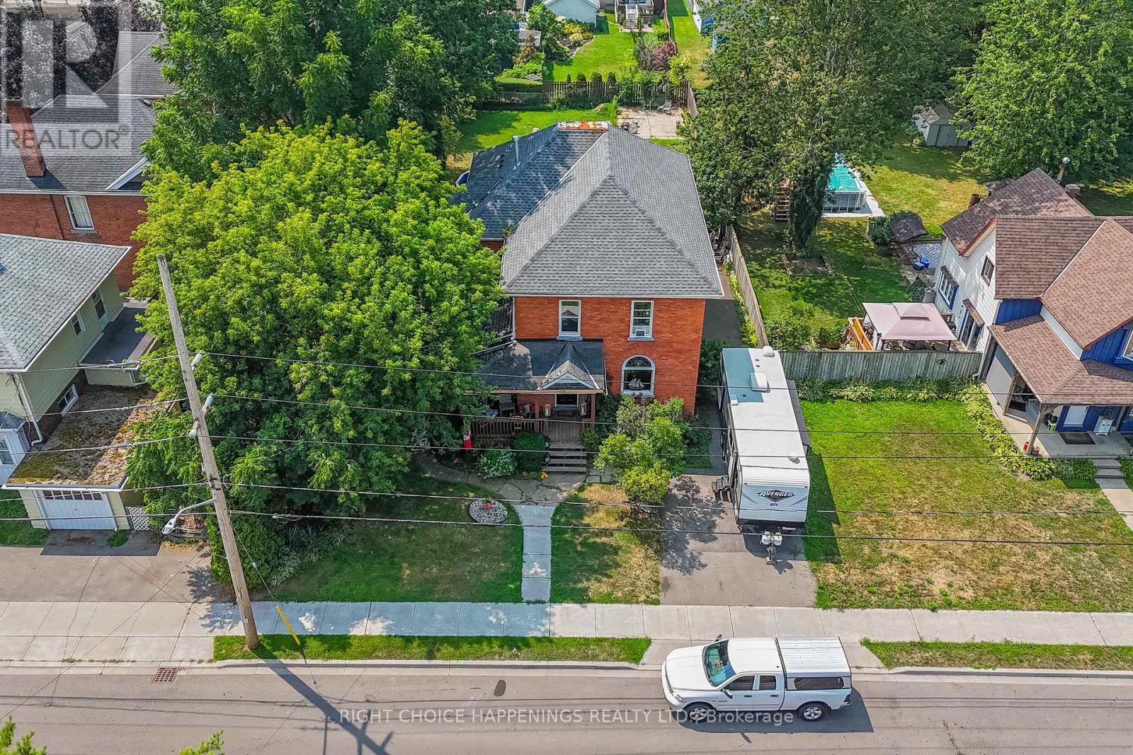 Photo 18 of 110 Alder Street W, Haldimand ON