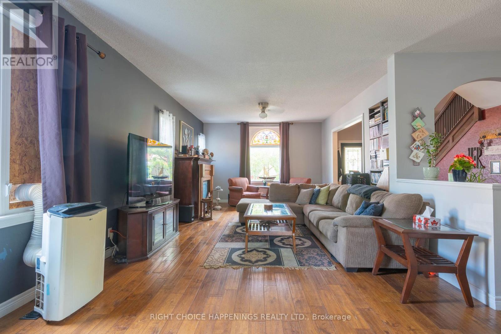 Photo 17 of 110 Alder Street W, Haldimand ON