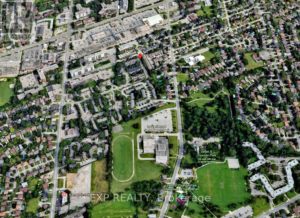 Photo 18 of 176 17 Old Pine Trail, St Catharines ON
