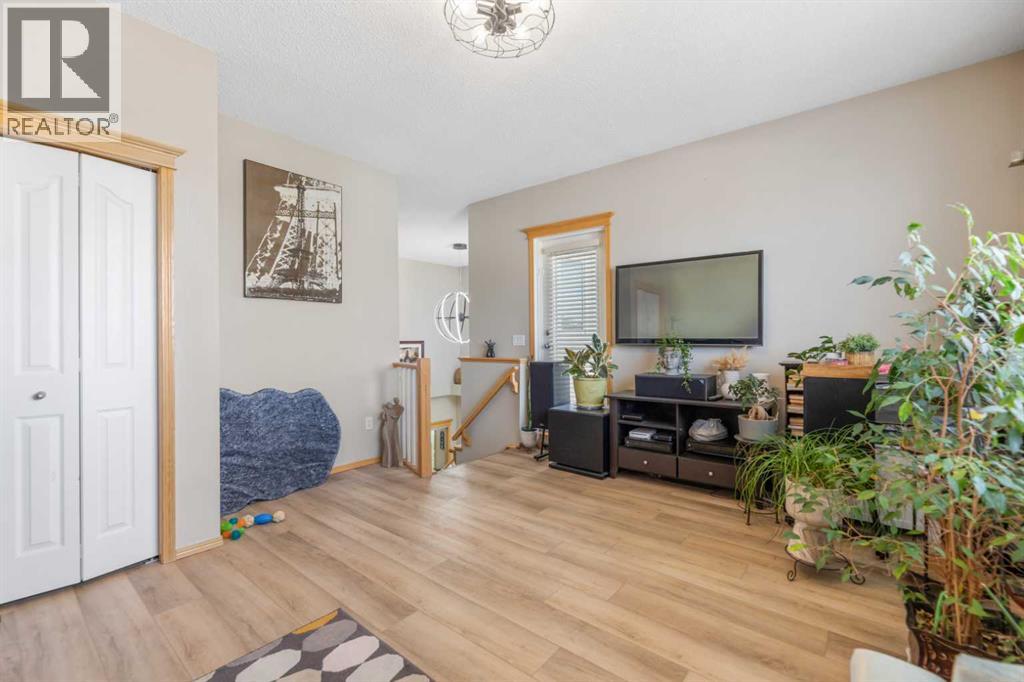 Single Family House for Sale in  Coral Reef Manor NE Coral Springs Calgary 