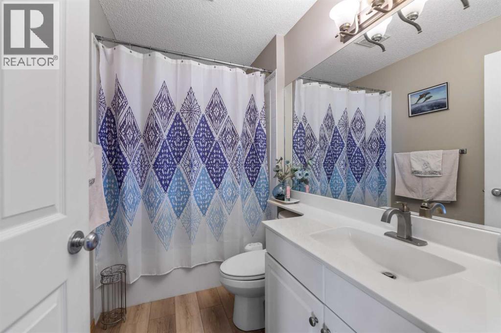 Single Family House for Sale in  Coral Reef Manor NE Coral Springs Calgary 
