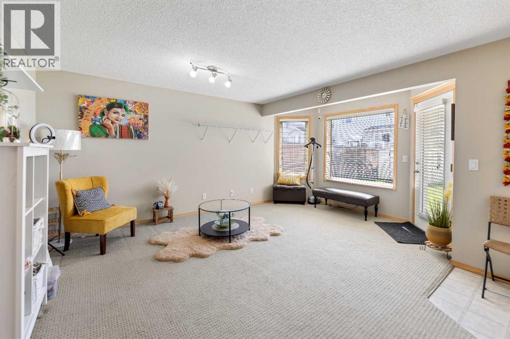 Single Family House for Sale in  Coral Reef Manor NE Coral Springs Calgary 