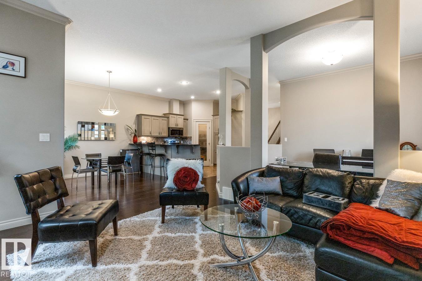Photo 16 of 21 12610 15 Av Sw, Edmonton AB