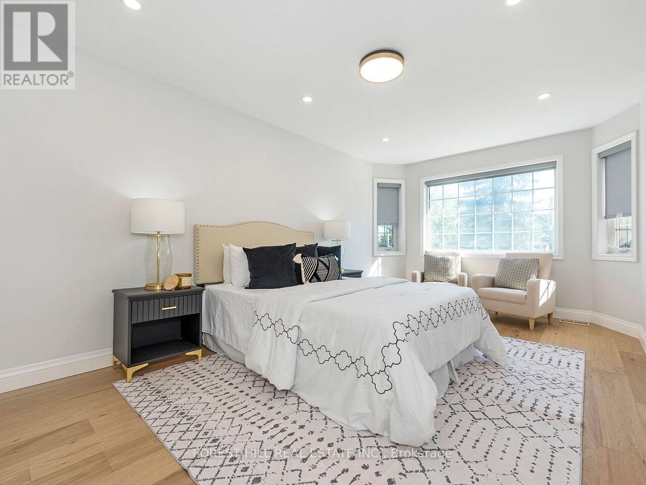 Photo 21 of 1092 Shaw Drive, Mississauga ON