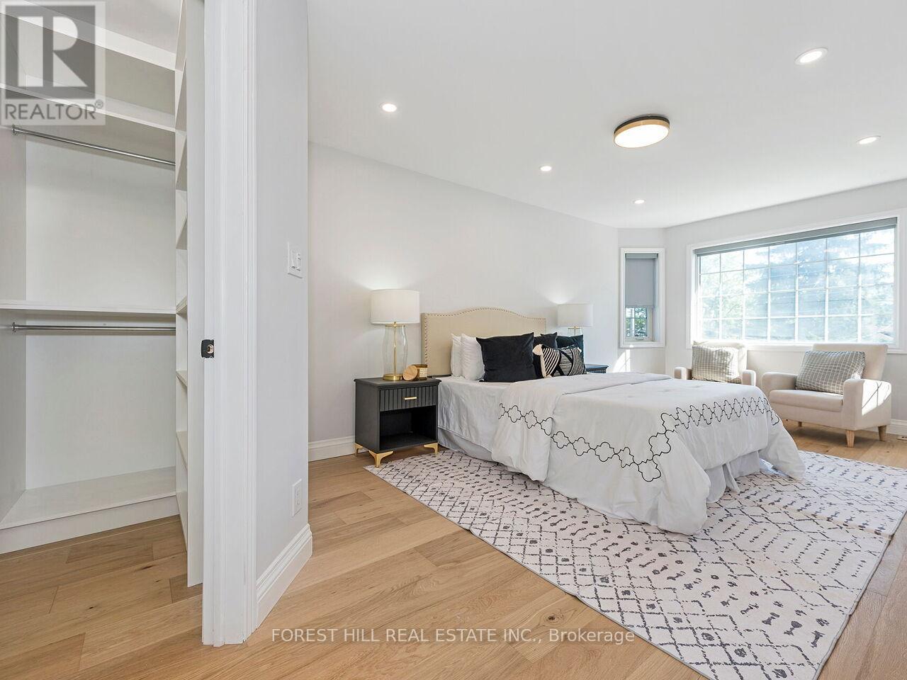 Photo 22 of 1092 Shaw Drive, Mississauga ON