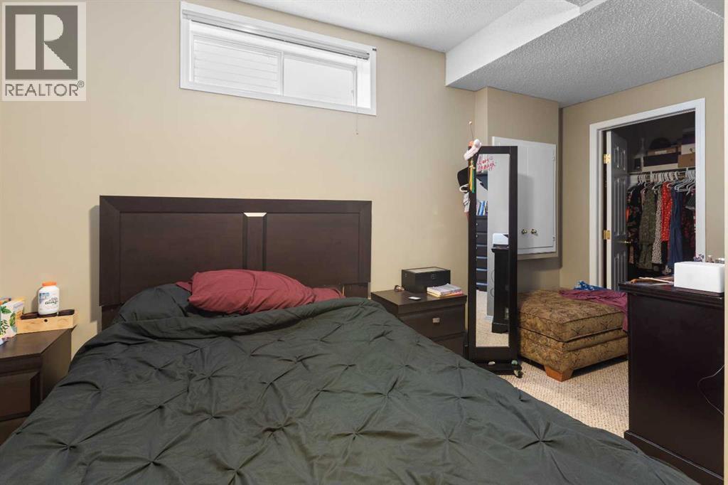 Single Family House for Sale in  Bridlecreek Park SW Bridlewood Calgary 