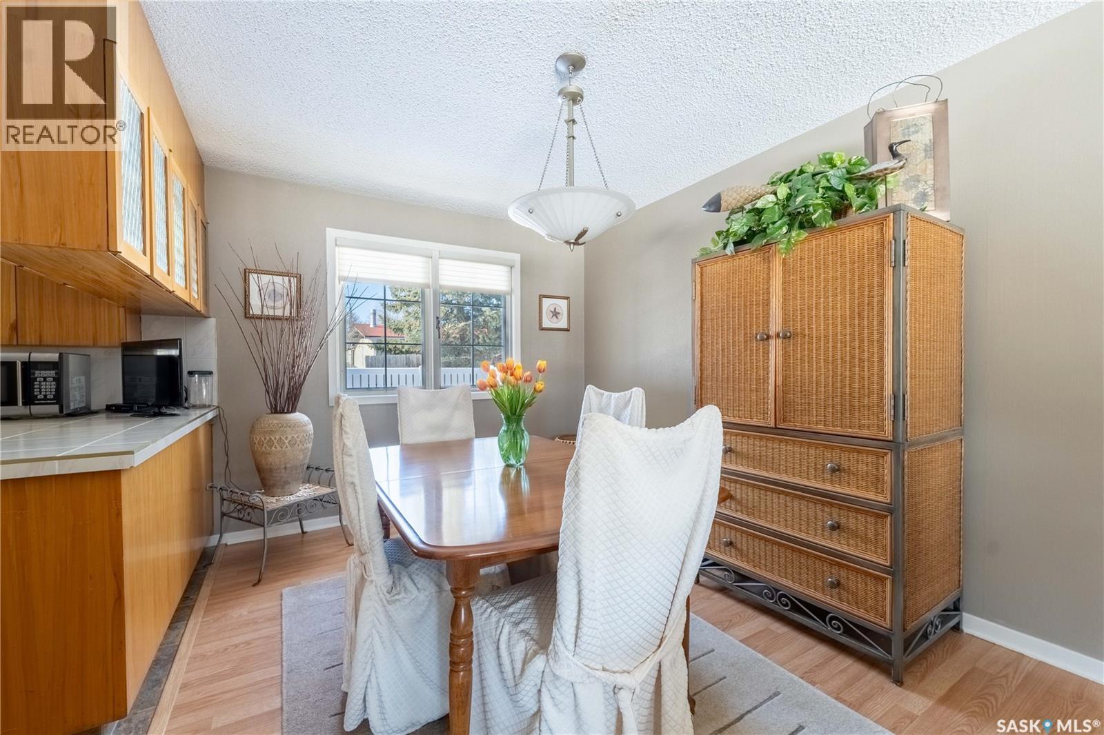 Photo 12 of 1341 King Crescent, Moose Jaw SK