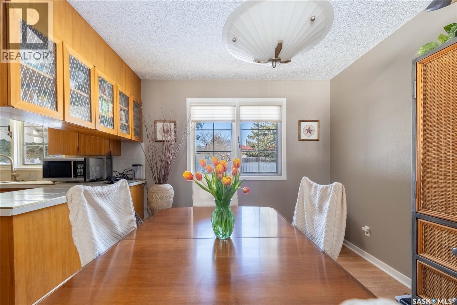 Photo 13 of 1341 King Crescent, Moose Jaw SK