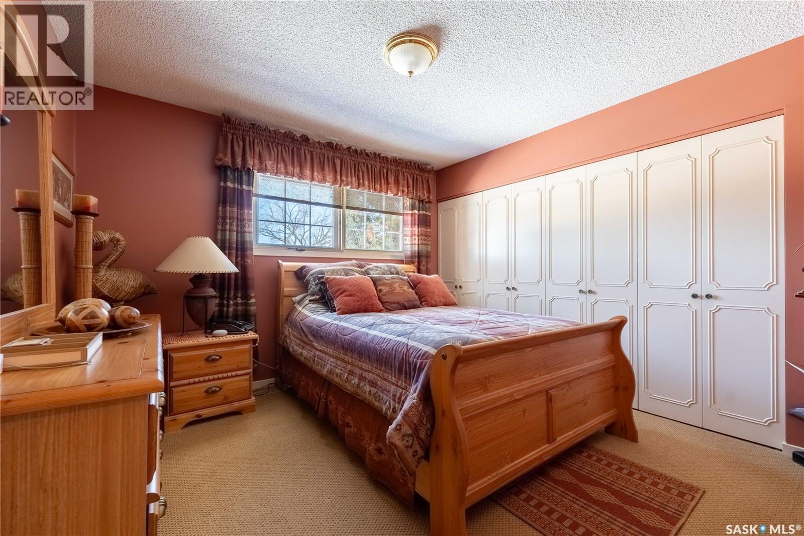 Photo 20 of 1341 King Crescent, Moose Jaw SK