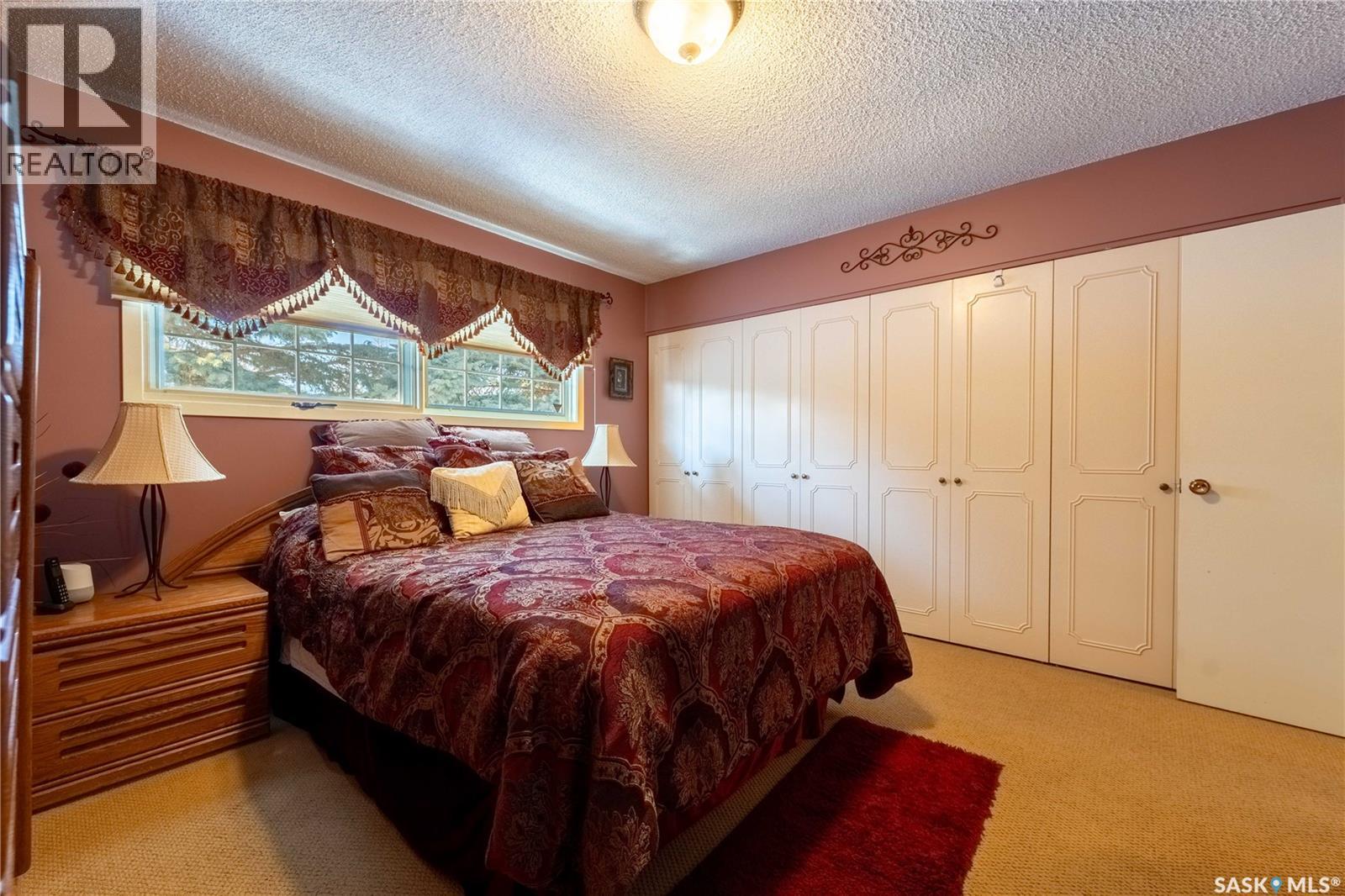 Photo 29 of 1341 King Crescent, Moose Jaw SK