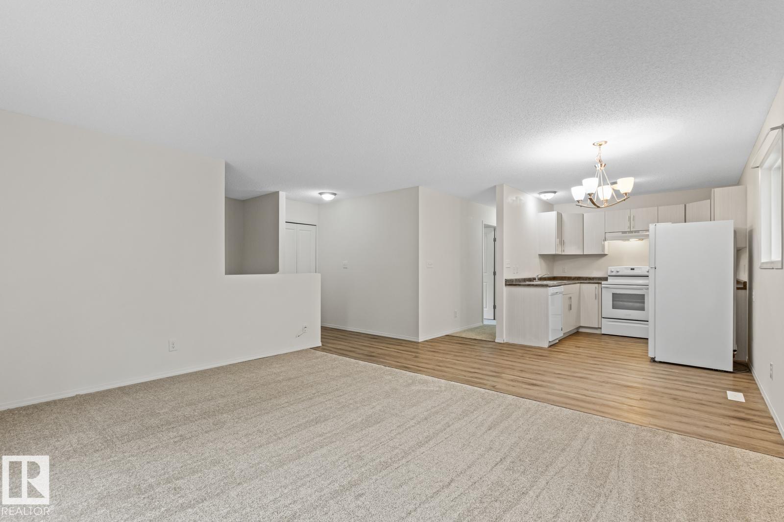 Photo 15 of 11406 85 St Nw, Edmonton AB