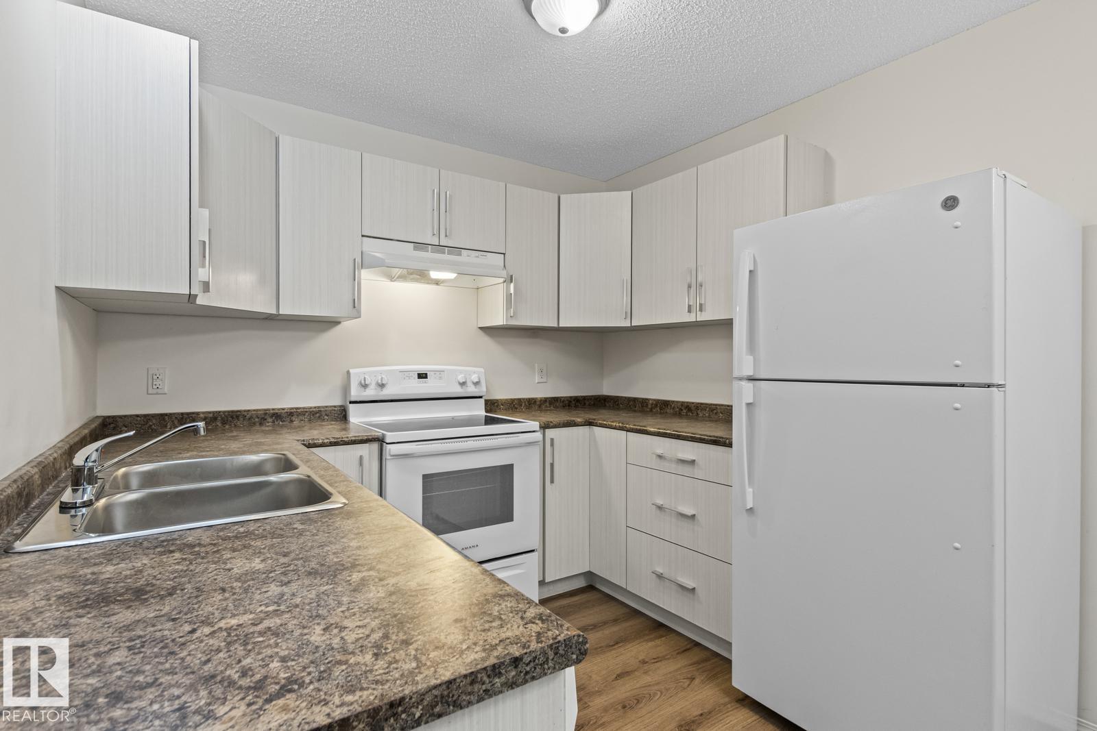 Photo 48 of 11406 85 St Nw, Edmonton AB