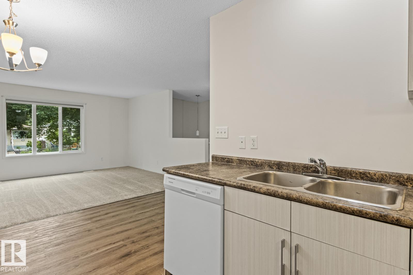 Photo 24 of 11406 85 St Nw, Edmonton AB