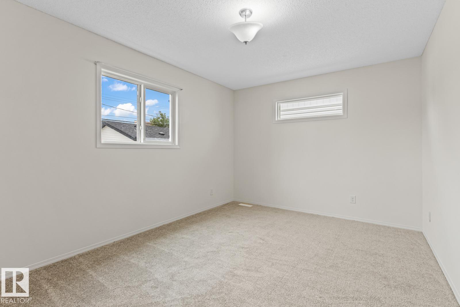 Photo 16 of 11406 85 St Nw, Edmonton AB