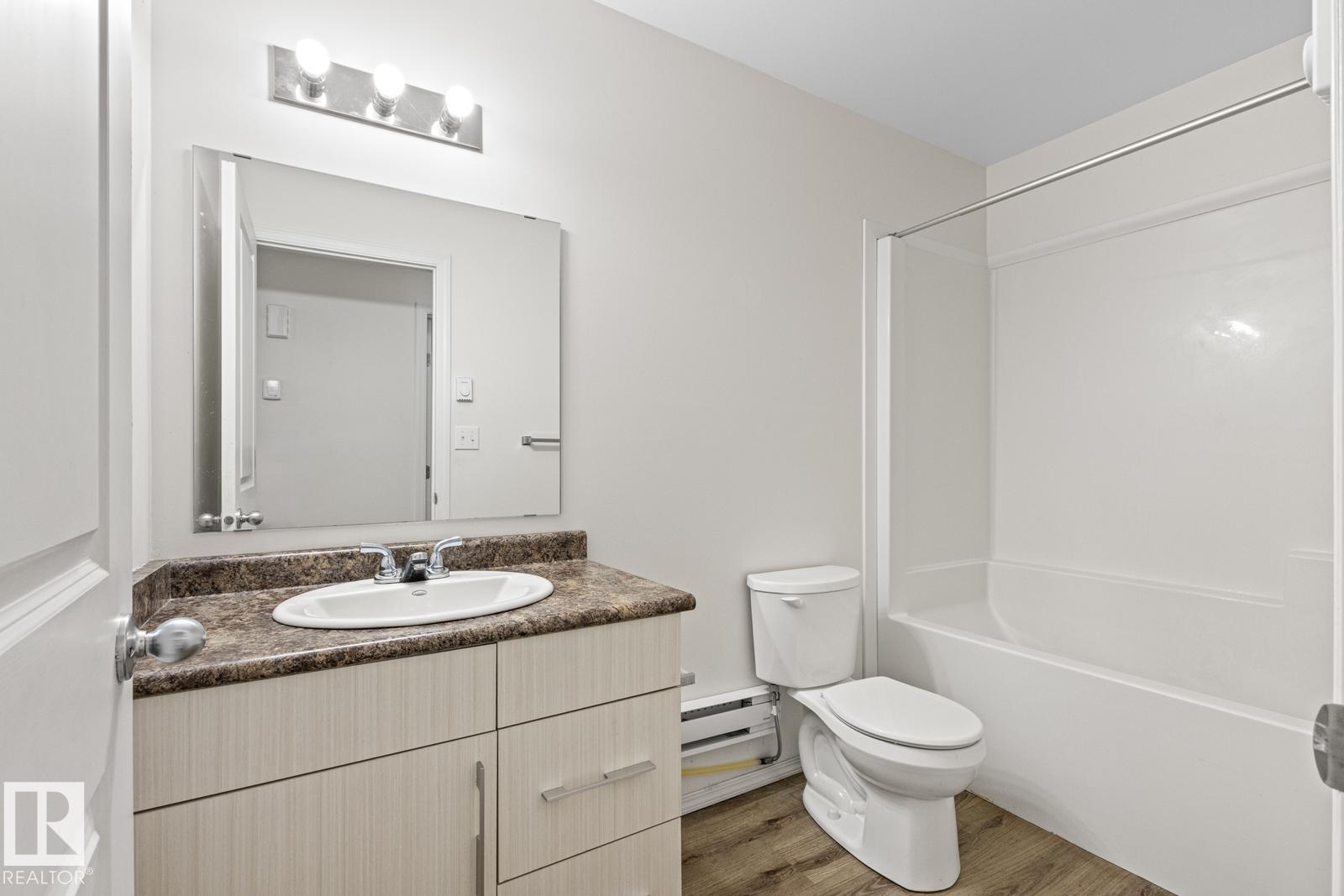 Photo 6 of 11406 85 St Nw, Edmonton AB