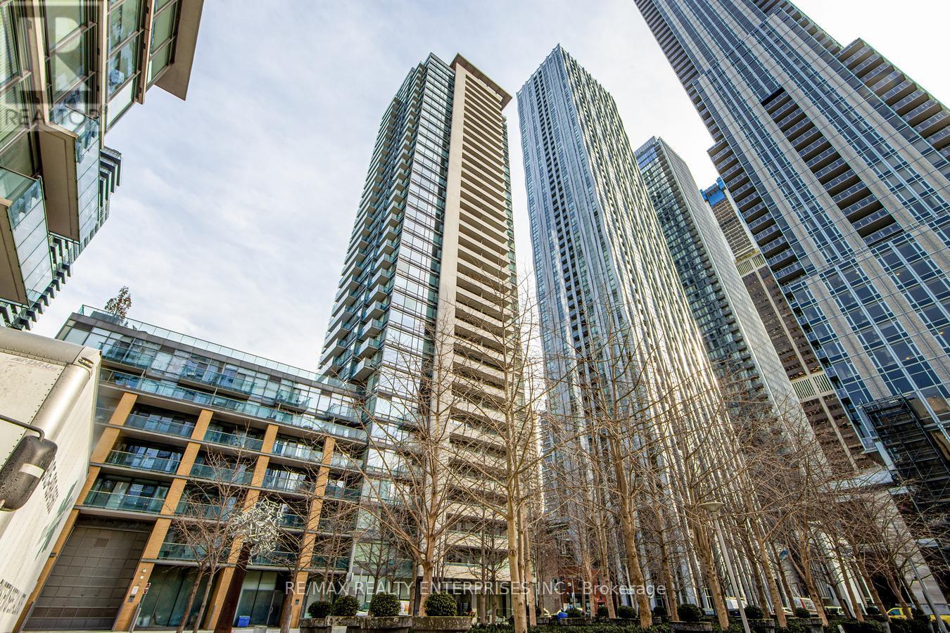 Photo 1 of 315 18 Yorkville Avenue, Toronto ON